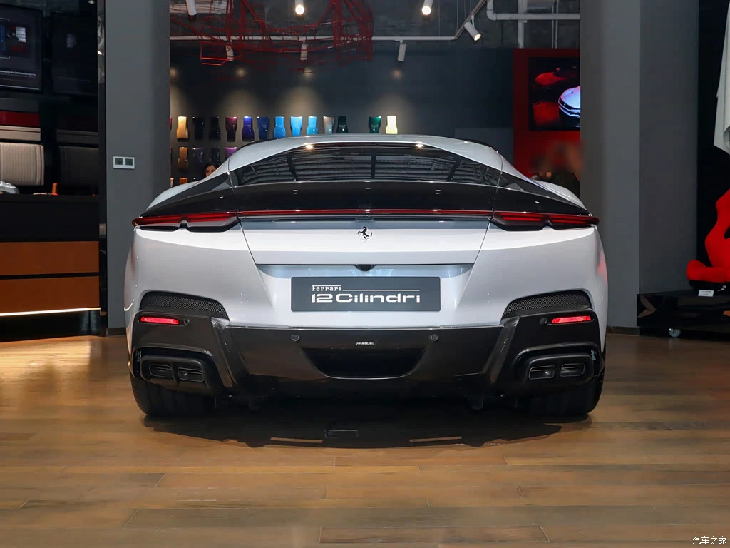 法拉利_法拉利12Cilindri 2024款 6.5L Coupe 高清图集