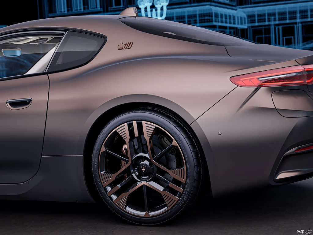 玛莎拉蒂_GranTurismo 新能源 2024款 110周年纪念款 高清图集