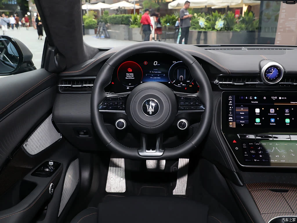 玛莎拉蒂_GranTurismo 新能源 2023款 Folgore 高清图集