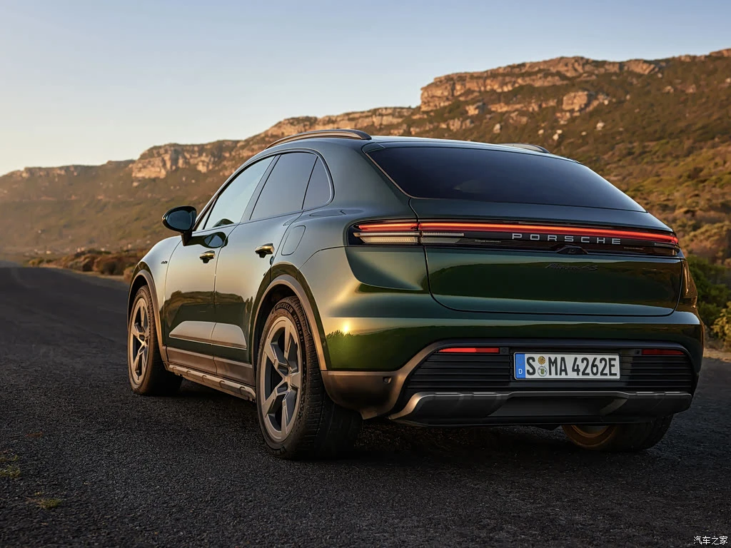保时捷_Macan新能源 2024款 Macan 4S 高清图集