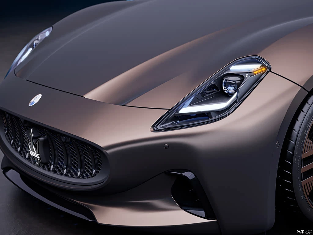 玛莎拉蒂_GranTurismo 新能源 2024款 110周年纪念款 高清图集