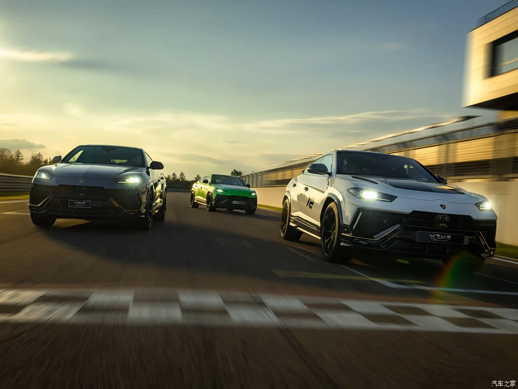 兰博基尼_Urus 2023款 Performante Essenza SCV12 高清图集
