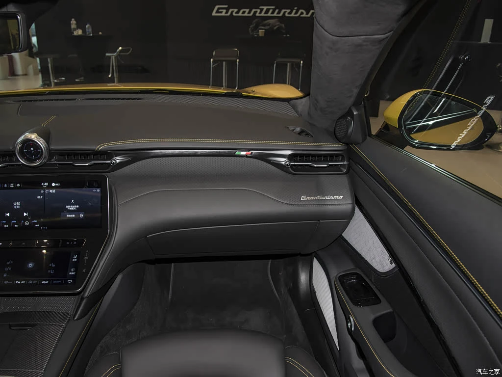 玛莎拉蒂_GranTurismo 2023款 3.0T Trofeo 高清图集
