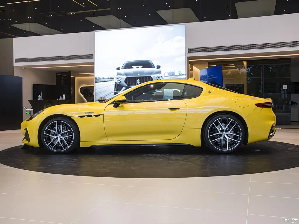 玛莎拉蒂_GranTurismo 2023款 3.0T Trofeo 高清图集