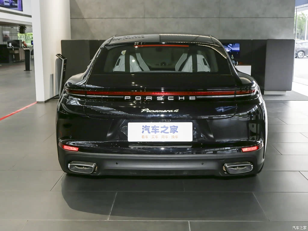 保时捷_Panamera新能源 2024款 Panamera 4 E-Hybrid 行政加长版 2.9T 高清图集
