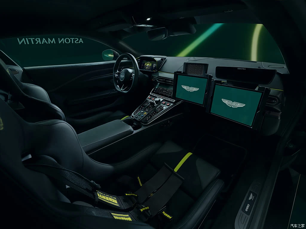 阿斯顿・马丁_V8 Vantage 2024款 F1 Safety Car 高清图集