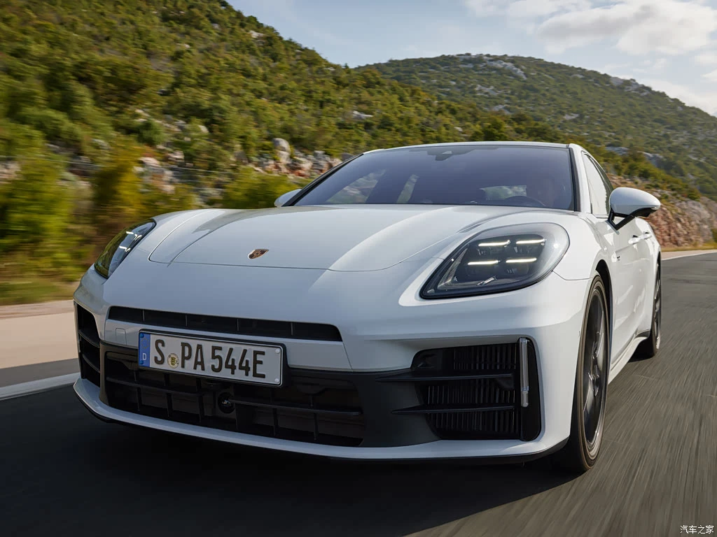 保时捷_Panamera新能源 2024款 Panamera 4S E-Hybrid 行政加长版 2.9T 高清图集