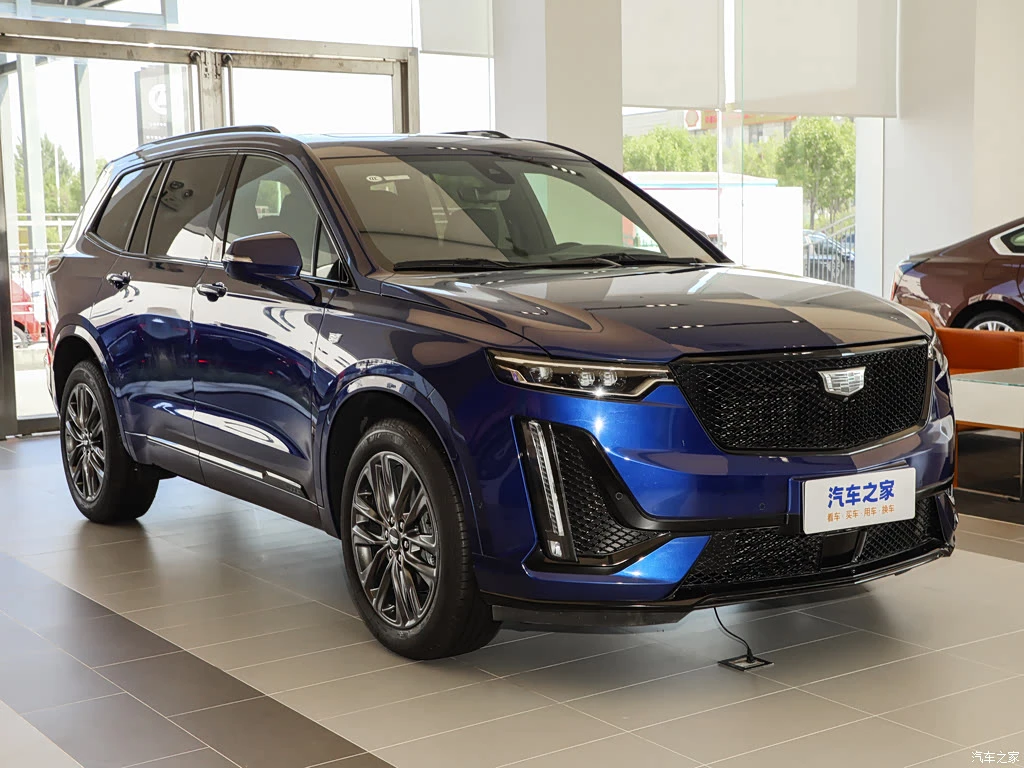 凯迪拉克_凯迪拉克XT6 2025款 2.0T 六座四驱铂金行政黑标版 高清图集