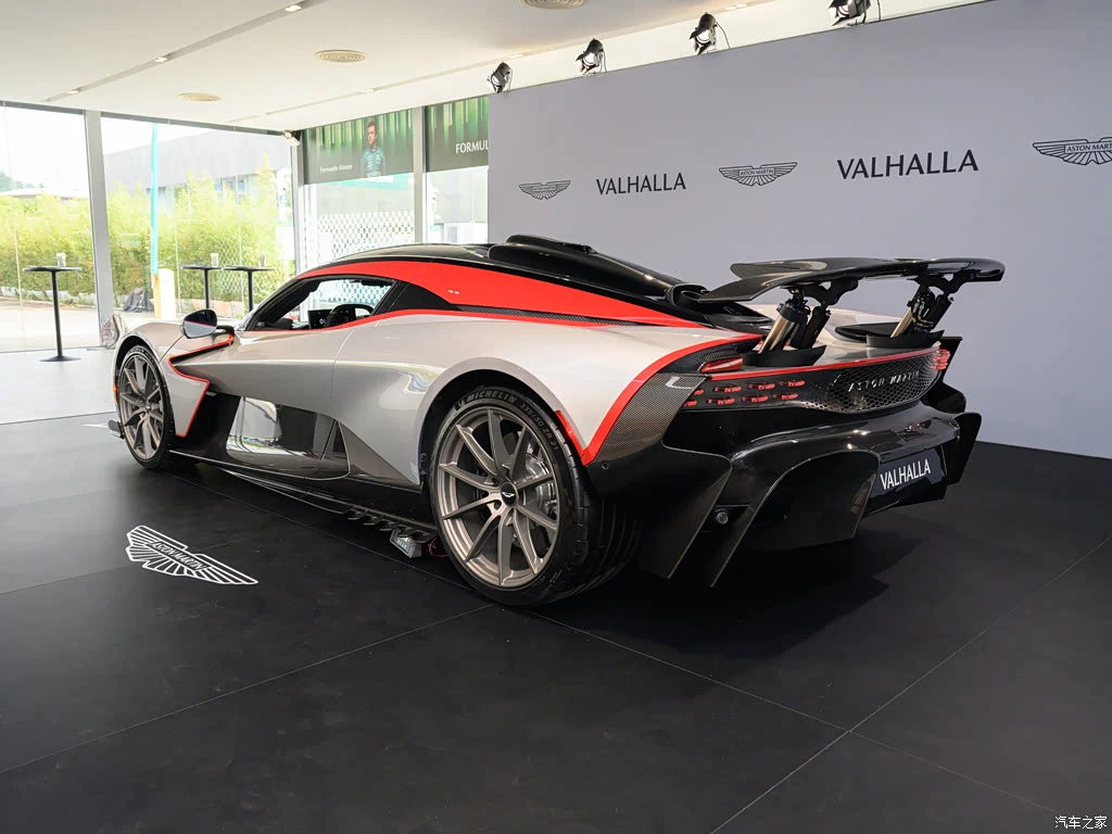 阿斯顿・马丁_Valhalla 2025款 4.0T PHEV 高清图集