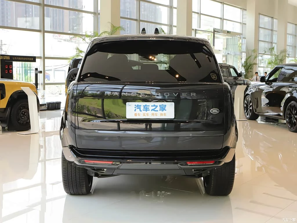 路虎_揽胜 2026款 3.0 L6 360PS SE标轴版 高清图集