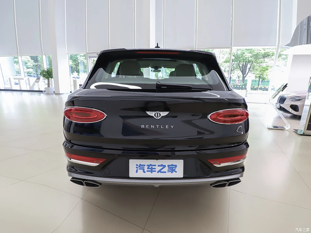 宾利_添越 2026款 4.0T V8 长轴距艺境版 高清图集