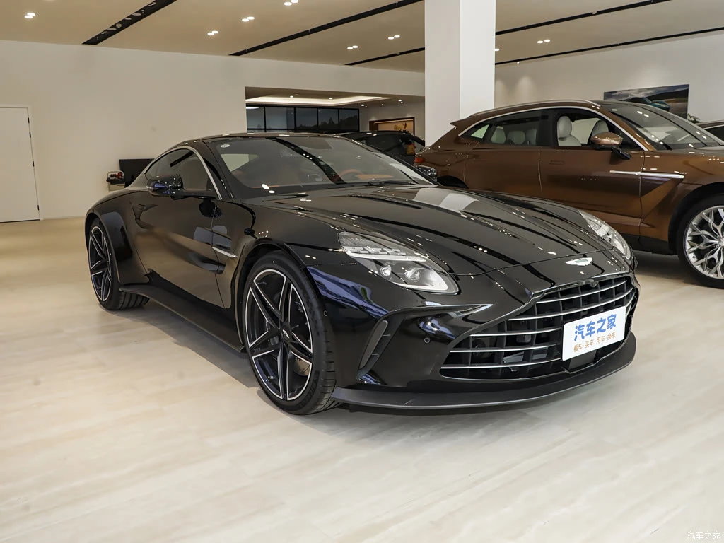 阿斯顿・马丁_V8 Vantage 2024款 4.0T V8 Coupe 高清图集