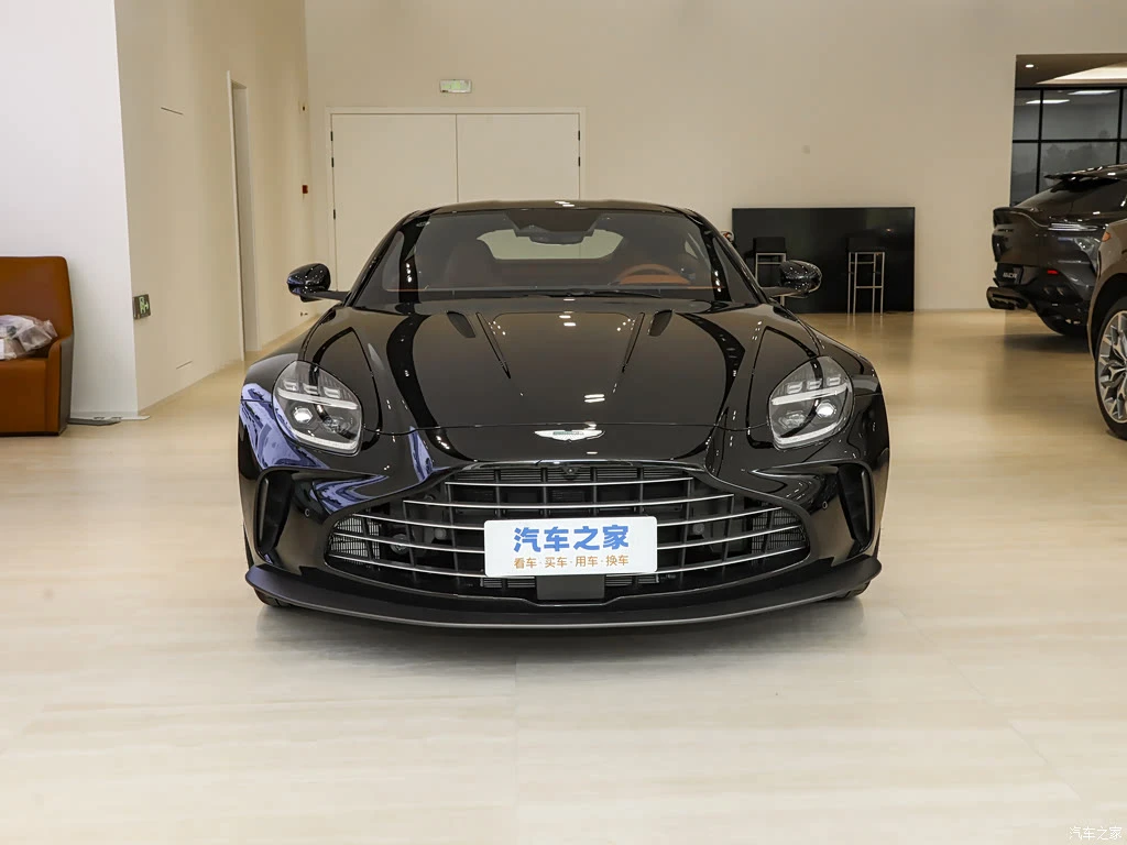 阿斯顿・马丁_V8 Vantage 2024款 4.0T V8 Coupe 高清图集