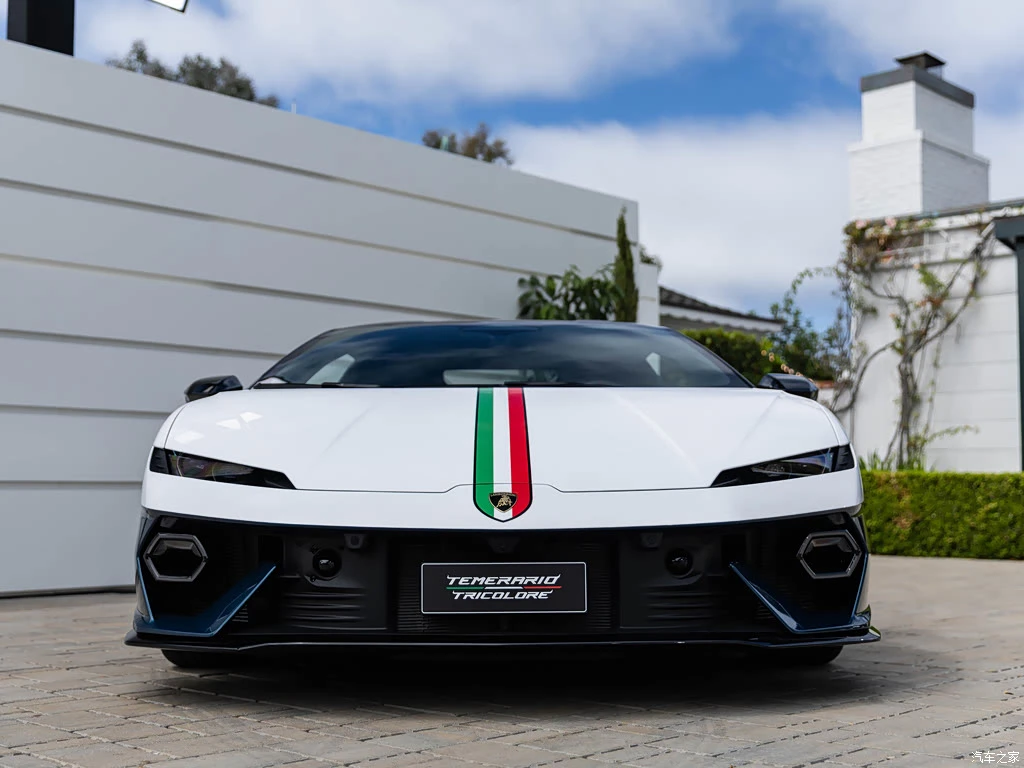 兰博基尼_Temerario 2026款 Tricolore 高清图集
