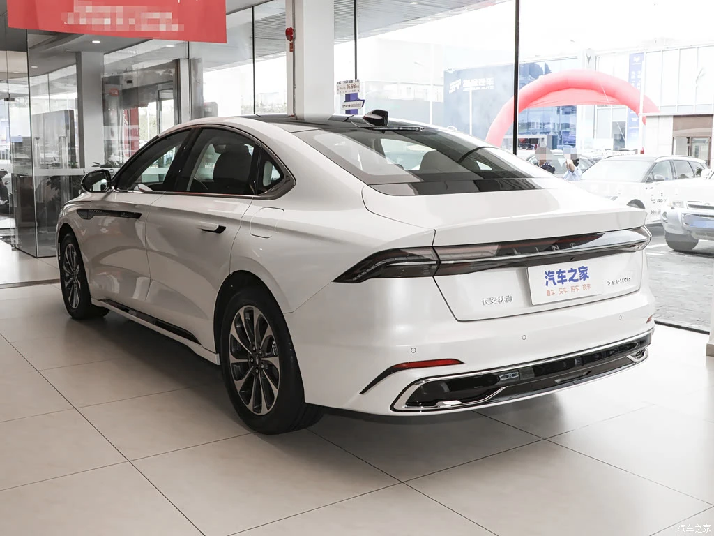 林肯_林肯Z 2025款 2.0T 尊悦 高清图集