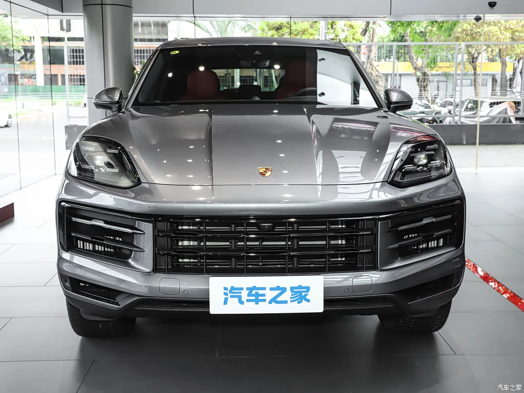 保时捷_Cayenne 2025款 Cayenne 3.0T 逐梦版 高清图集