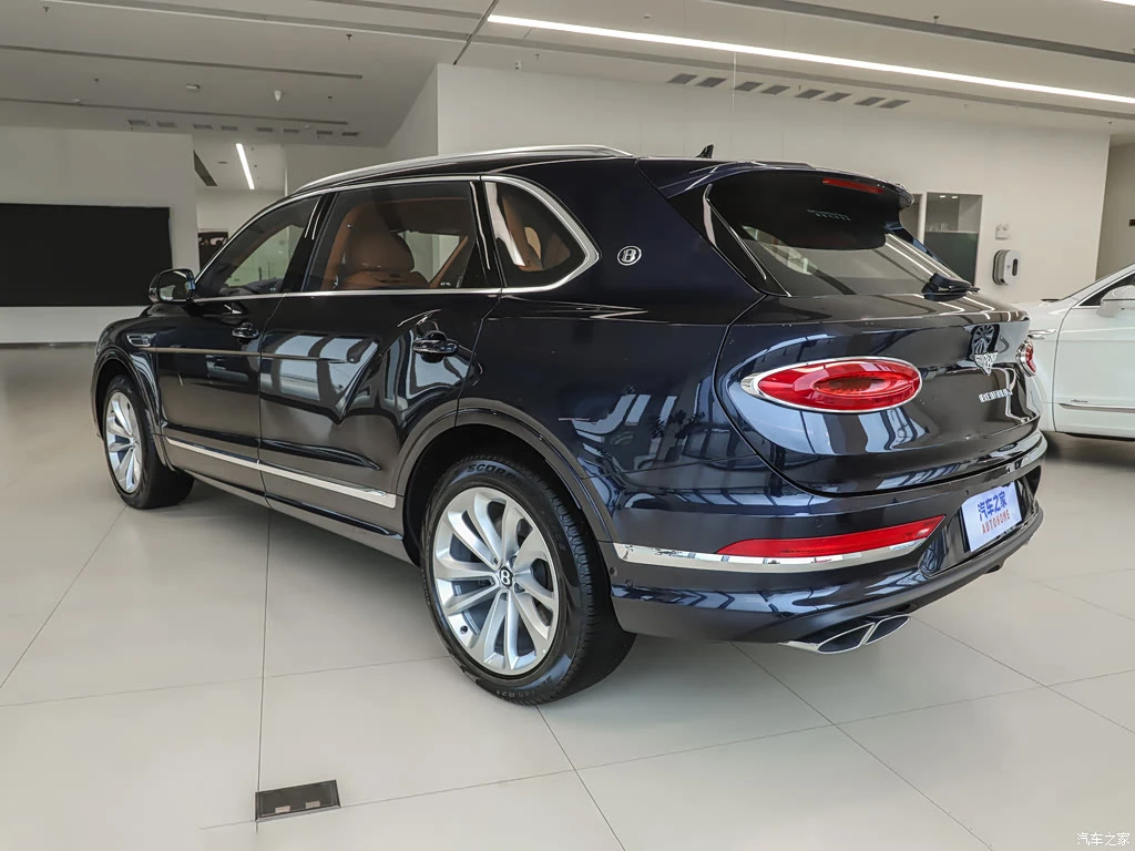 宾利_添越 2026款 4.0T V8 长轴距版 高清图集