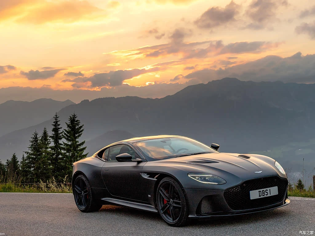 阿斯顿・马丁_阿斯顿・马丁DBS 2023款 DBS Superleggera V12 Coupe 高清图集