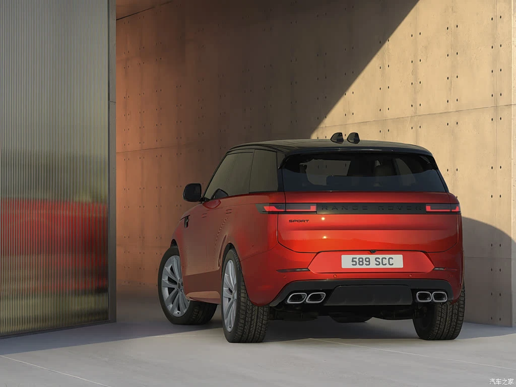 路虎_揽胜运动 2026款 4.4 V8 TWENTY Edition 高清图集