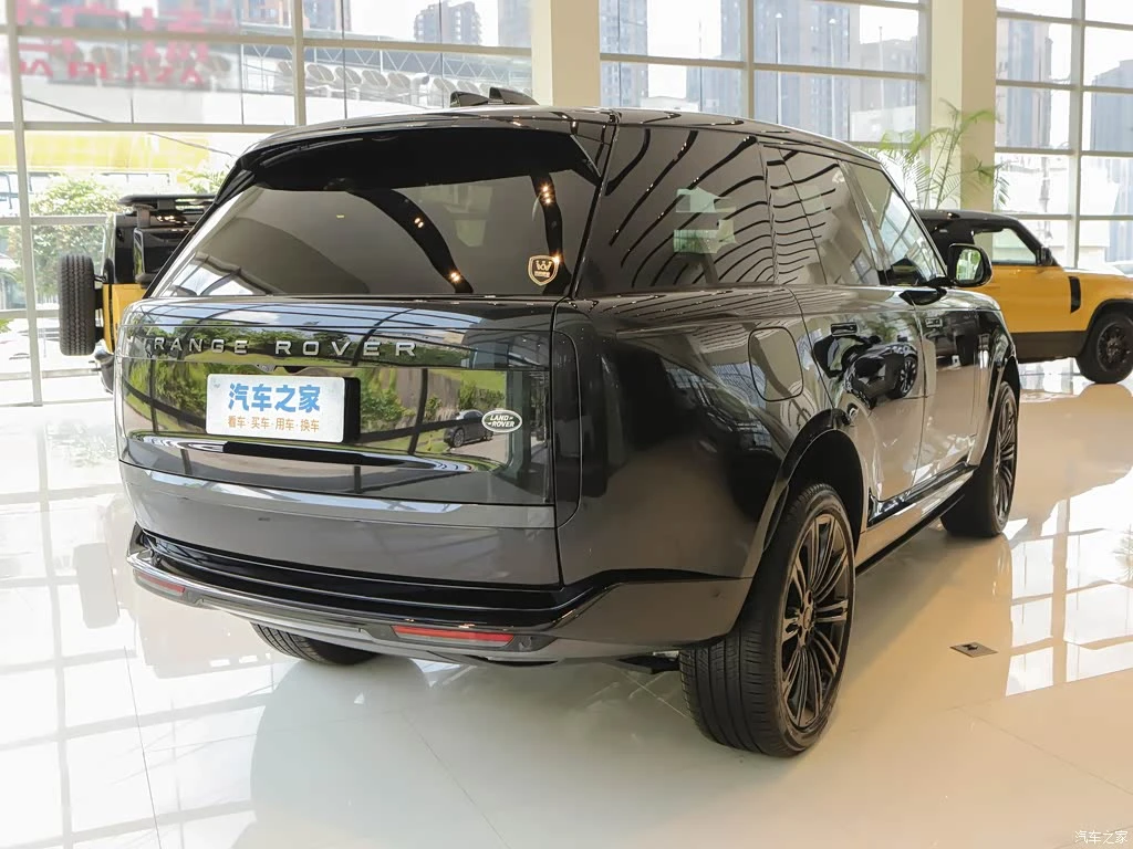 路虎_揽胜 2026款 3.0 L6 360PS SE标轴版 高清图集