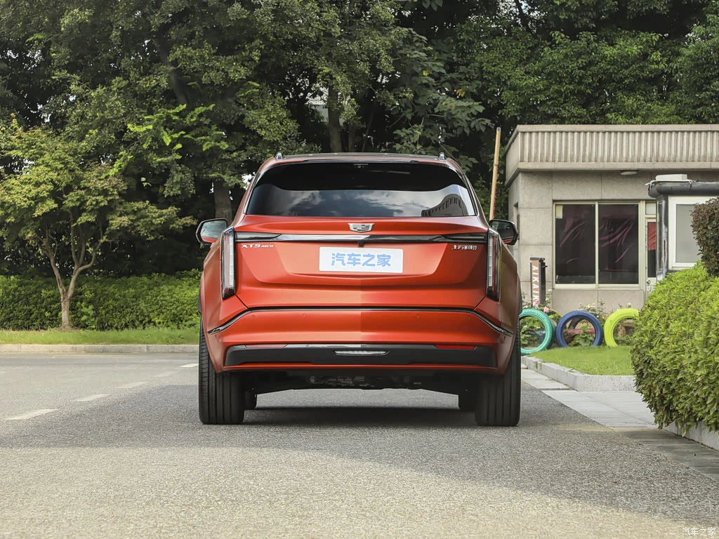 凯迪拉克_凯迪拉克XT5 PHEV 2027款 智混四驱Pro 高清图集