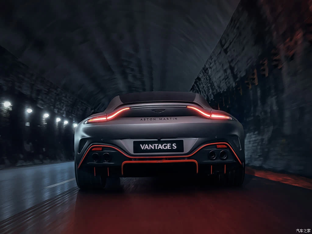 阿斯顿・马丁_V8 Vantage 2025款 4.0T V8 S Coupe 高清图集