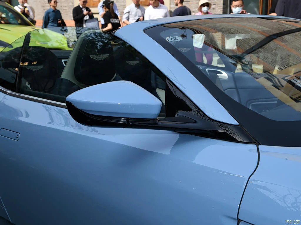 阿斯顿・马丁_阿斯顿・马丁DB11 2023款 4.0T V8 Volante 高清图集