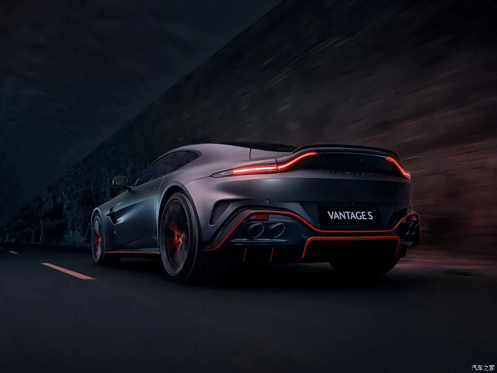 阿斯顿・马丁_V8 Vantage 2025款 4.0T V8 S Coupe 高清图集