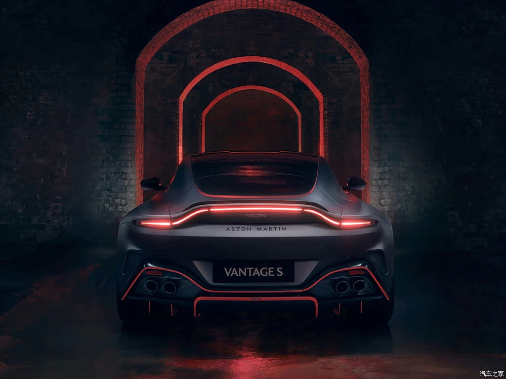 阿斯顿・马丁_V8 Vantage 2025款 4.0T V8 S Coupe 高清图集