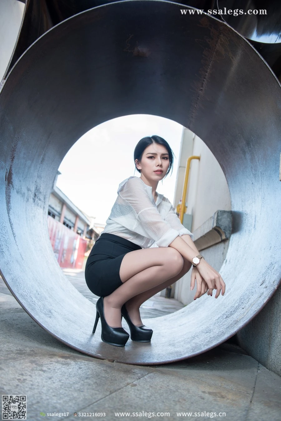 [SSA丝社]超清写真 NO.021 混血美女 芷沫 浪漫咖啡色丝袜街拍 [99P/1.26GB]