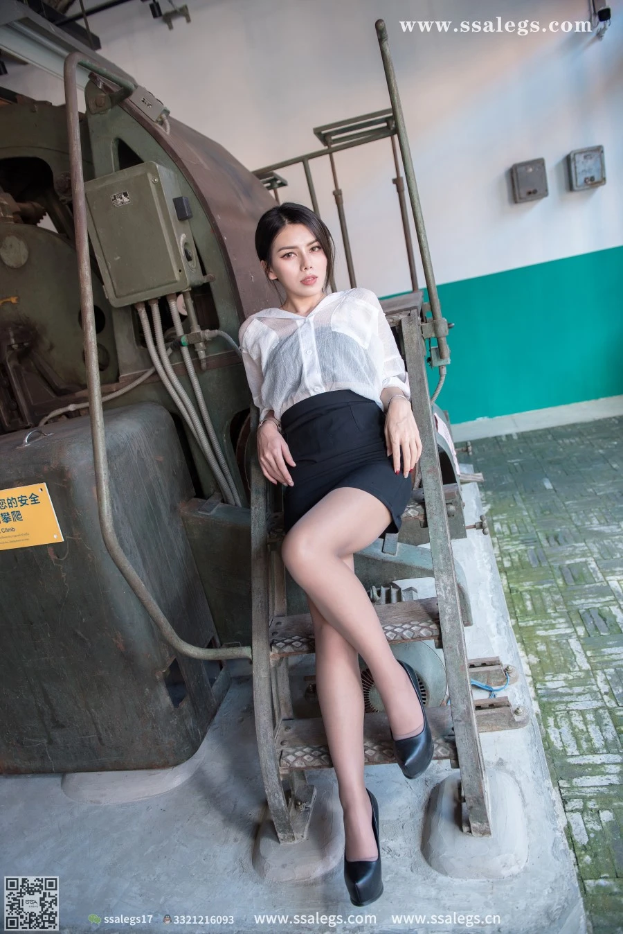 [SSA丝社]超清写真 NO.021 混血美女 芷沫 浪漫咖啡色丝袜街拍 [99P/1.26GB]