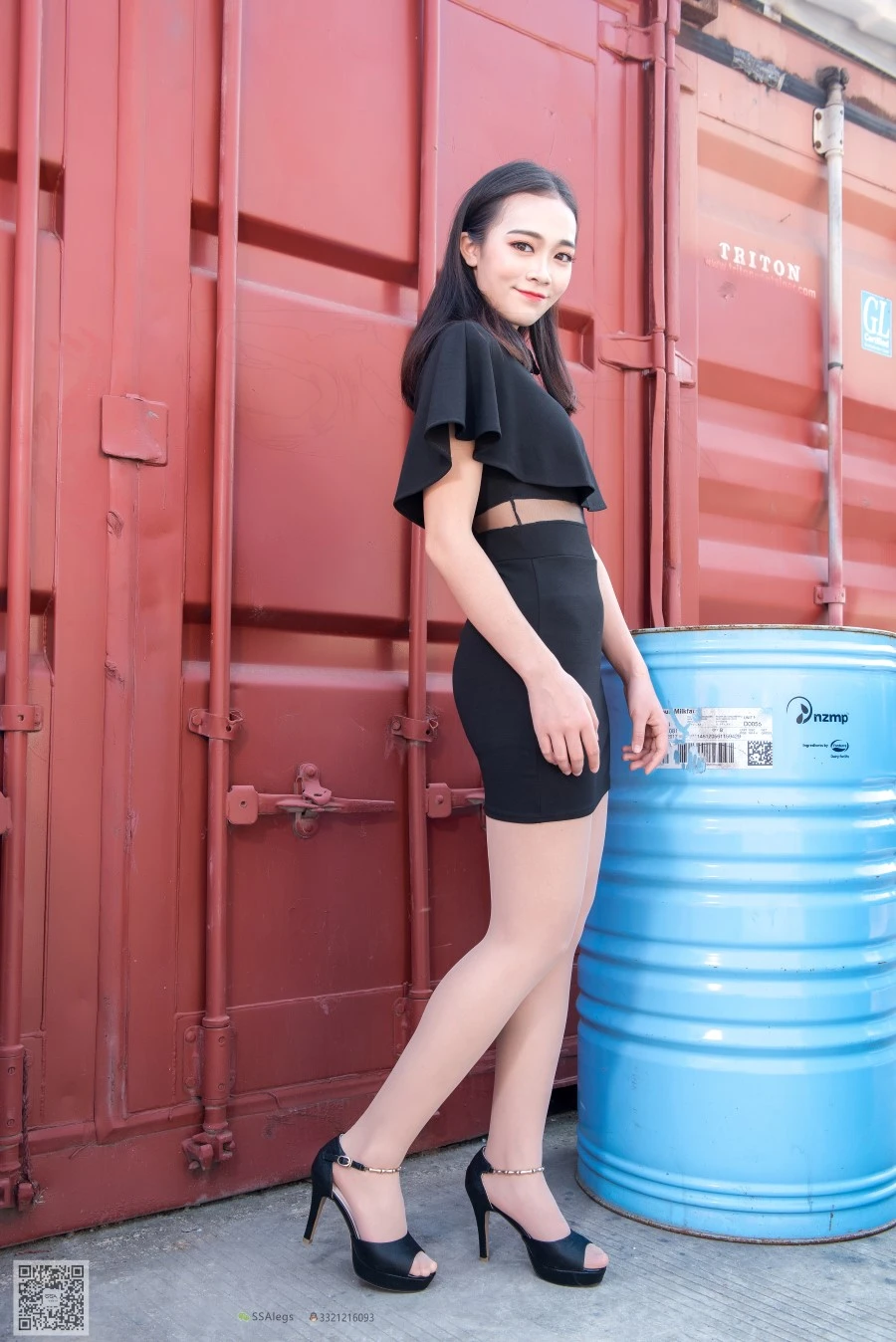 [SSA丝社]超清写真 NO.042 小凤 治愈系笑容高姐小凤文艺街拍 [99P/1.67GB]