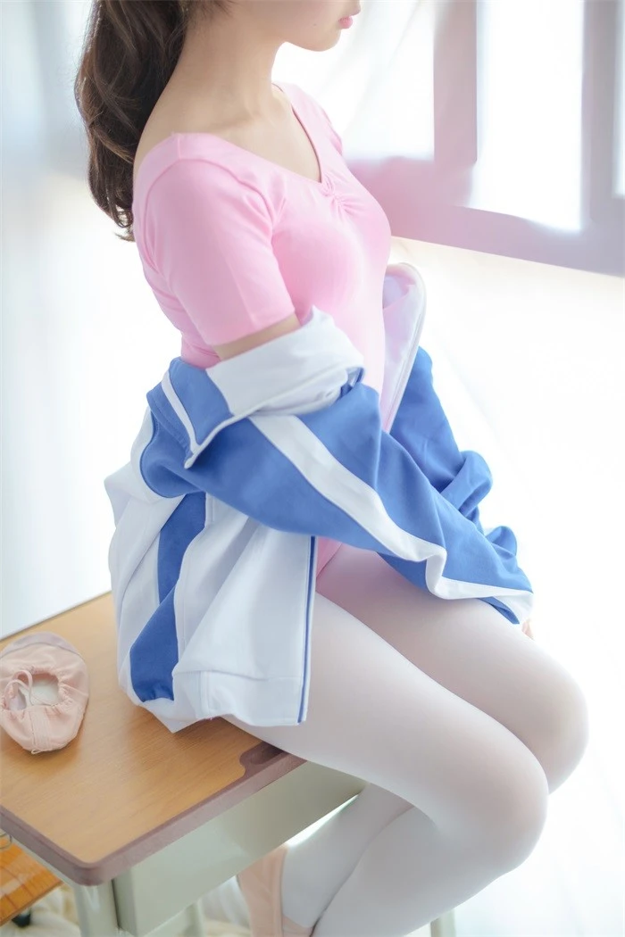 森萝财团精品@R15系列-012 [84P/392MB]