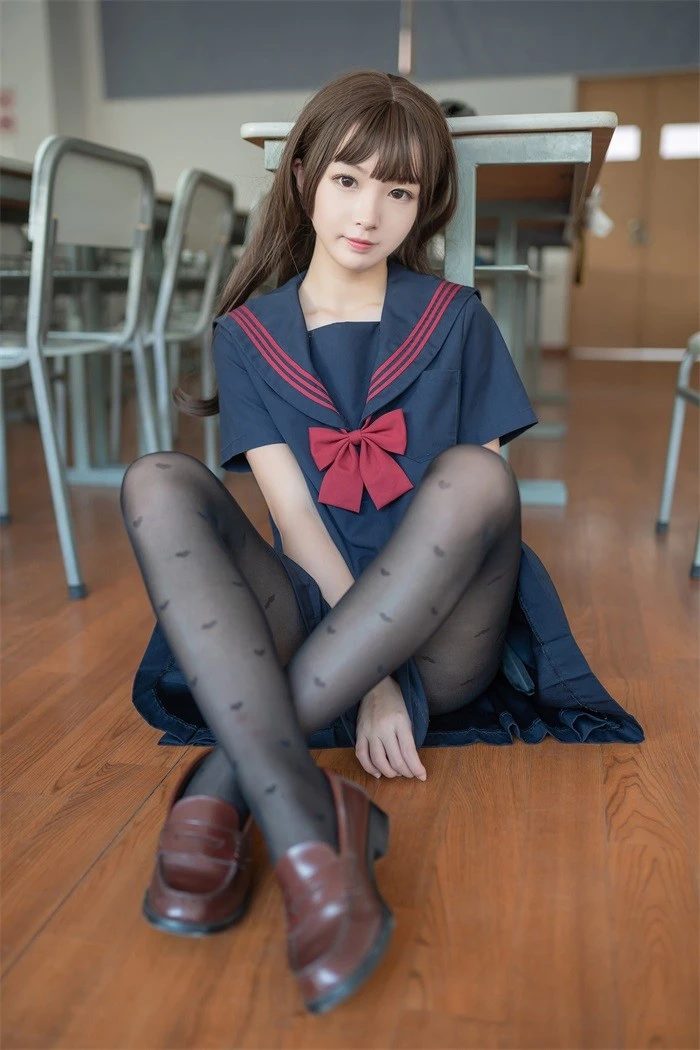 风之领域精品写真@No.140 教室里的黑丝JK [39P/141MB]