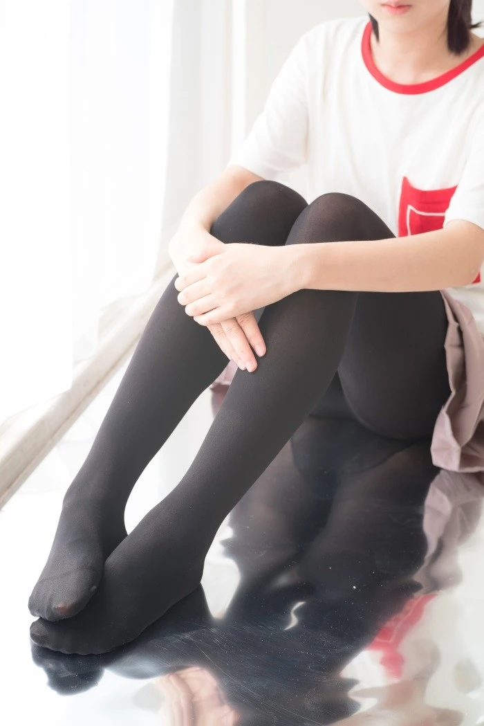 森萝财团精品@R15系列-029 [78P/417MB]