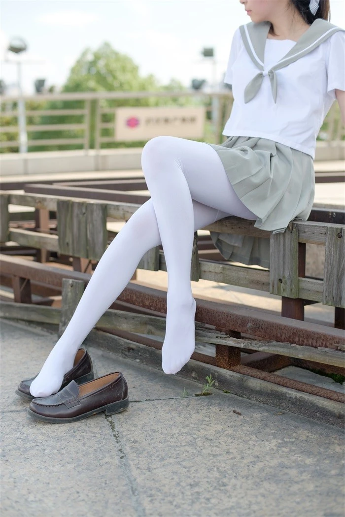 森萝财团精品@R15系列-026 [79P/426MB]