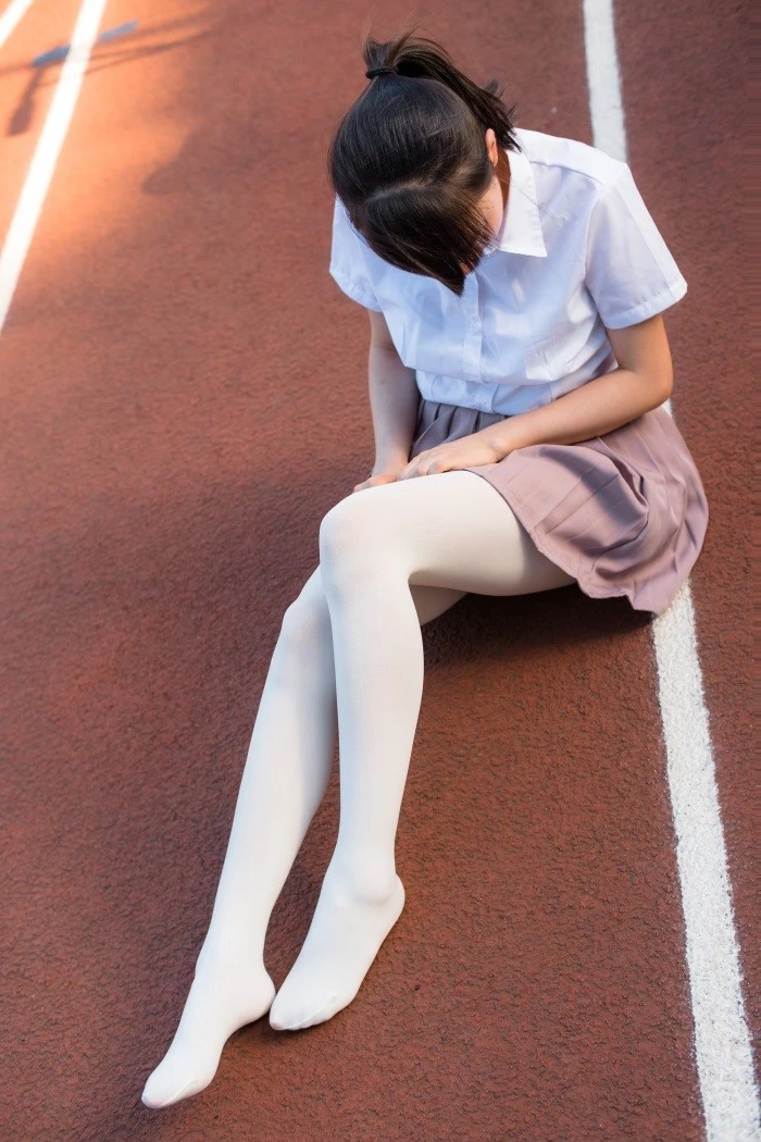 森萝财团精品@R15系列-030 [67P/416MB]
