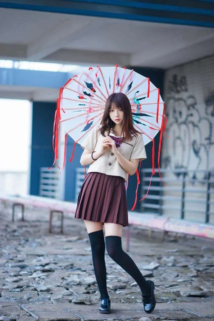 网红Coser@疯猫ss – 丝袜狂想曲(伞) [42P/573MB]