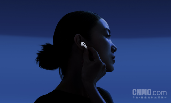 999元起!苹果AirPods 5今日正式开售 降噪提升50%