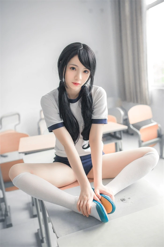 网红Coser@疯猫ss – 体操服 [46P/405MB]