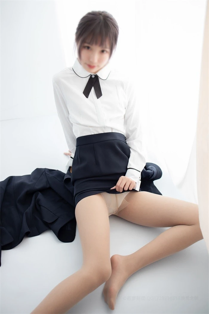 森萝财团精品写真@X系列 X-050 [146P/1V/2.99G]
