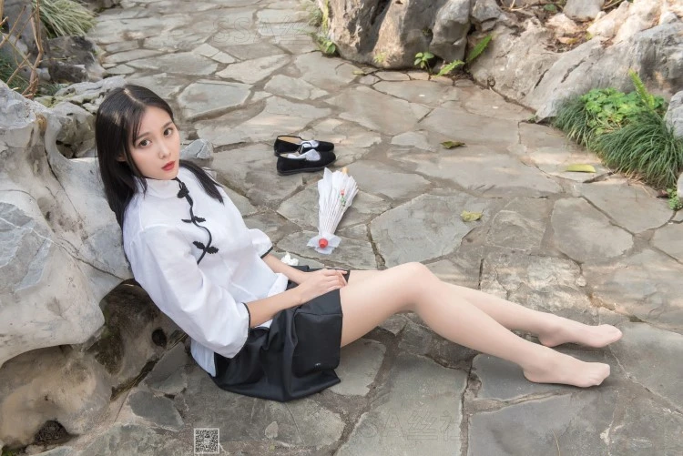 [SSA丝社] NO.068 丽萍 冬日的民国学妹穿进口肉丝[99P/150M]