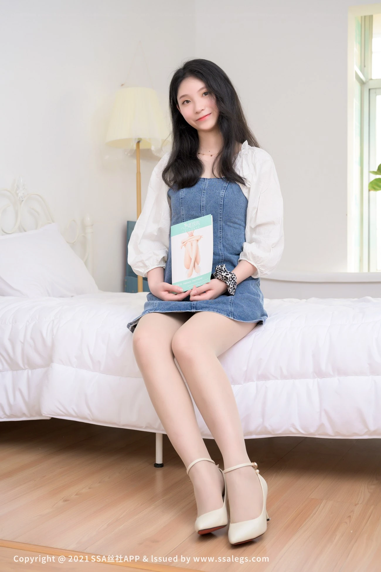 [SSA丝社]超清写真 NO.720 模特薇薇的浪莎丝袜美脚（上）[96P/2.21GB]