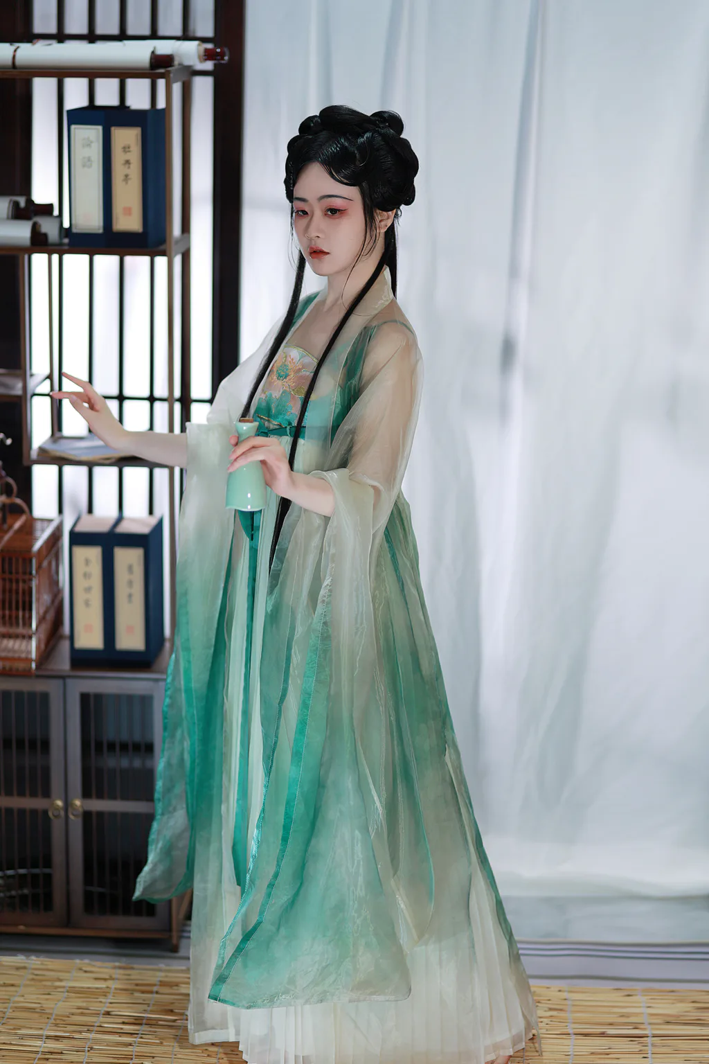 [YITUYU艺图语]2023.06.04 拒相思 神赐杏杏[22+1P/180MB]