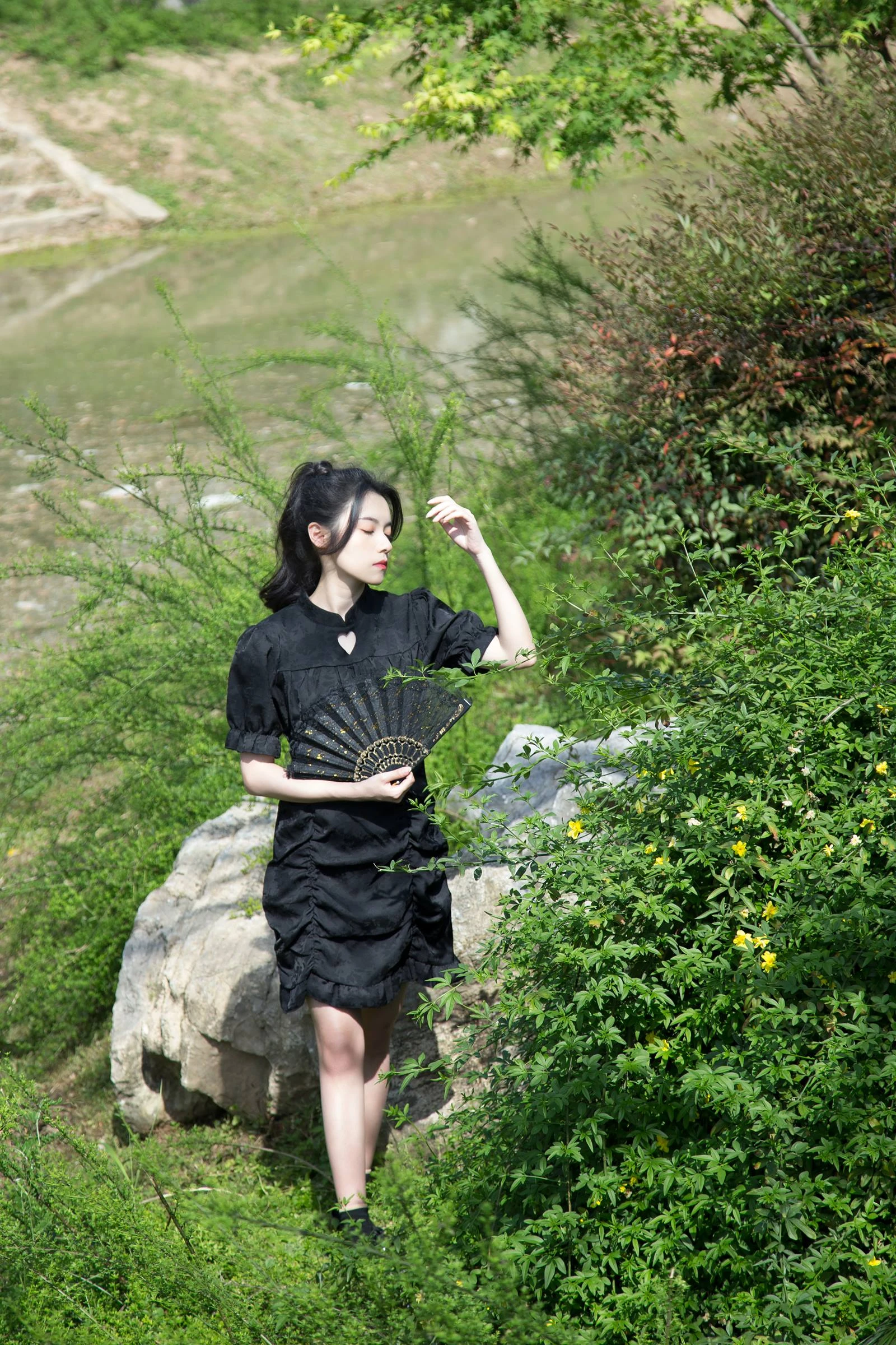 [YITUYU艺图语]2022.10.08 迎春 静鏡婧[25+1P/303MB]