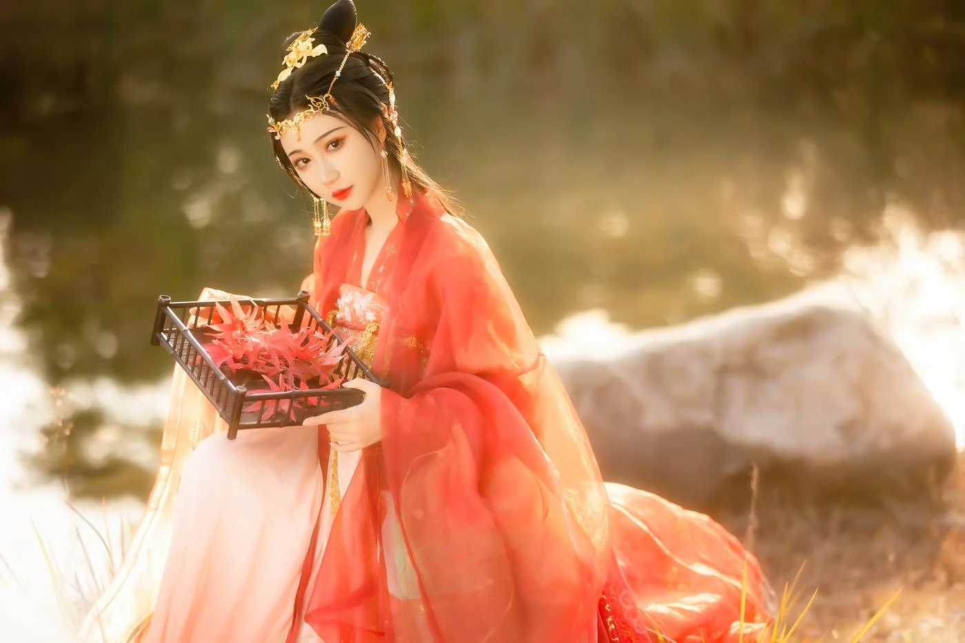 [YITUYU艺图语]2022.11.03 枫霜尽 -绮罗生的小苏苏-[28+1P/240MB]