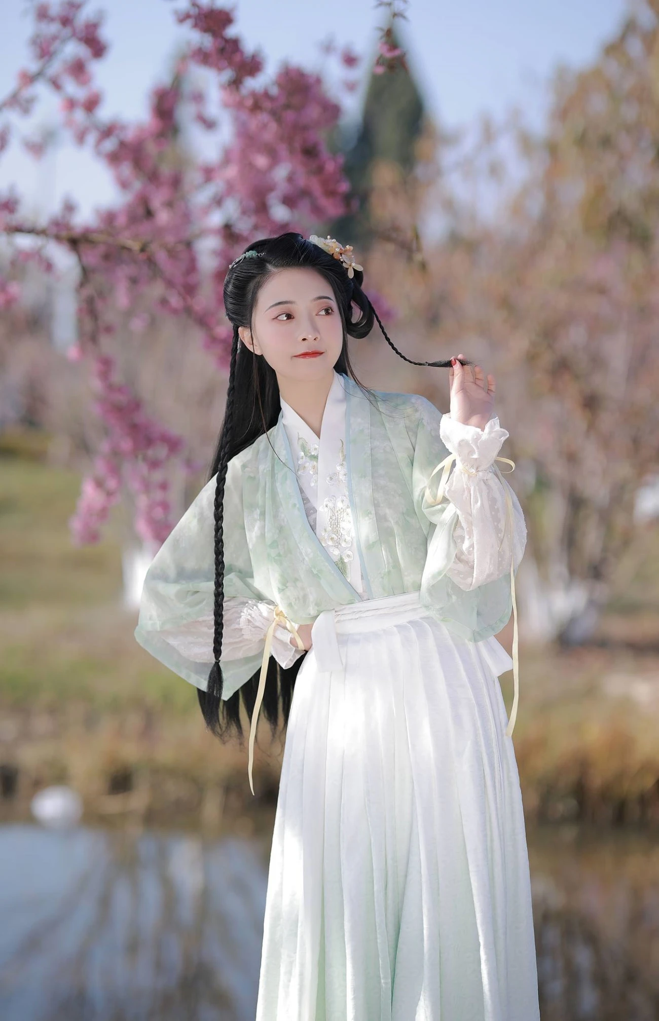 [YITUU艺图语] 2022.03.16 樱花 unFleur [21P/52MB]