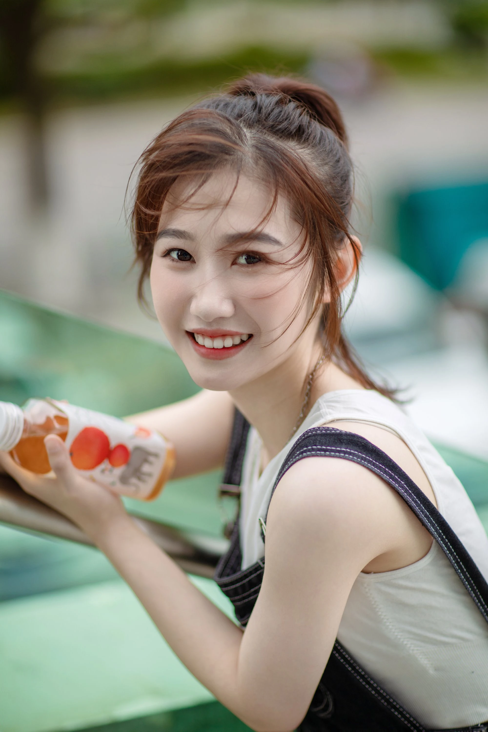 [YITUYU艺图语]2022.07.29 夏日的微风 佩佩[24+1P/342MB]