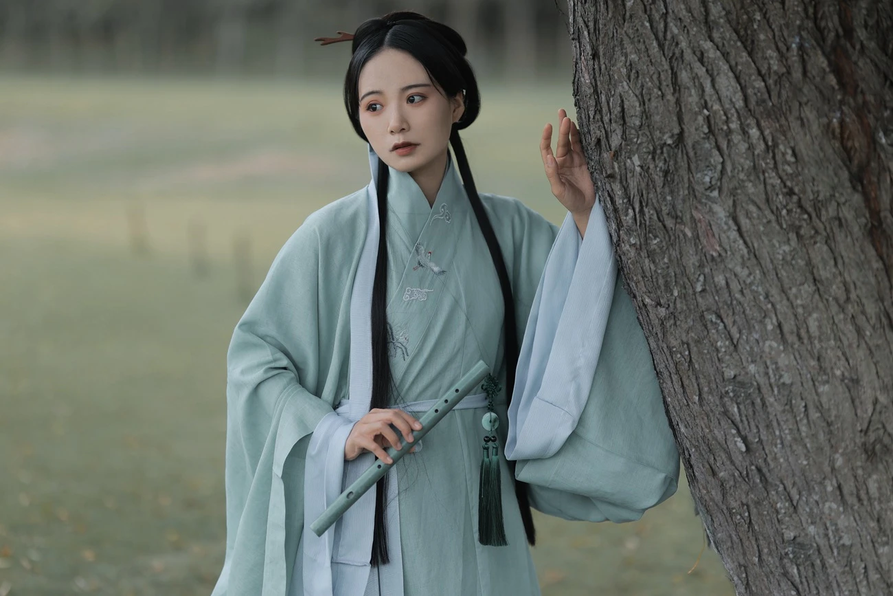[YITUYU艺图语] 2021.10.08 山中抚琴 小白 [25P/298MB]