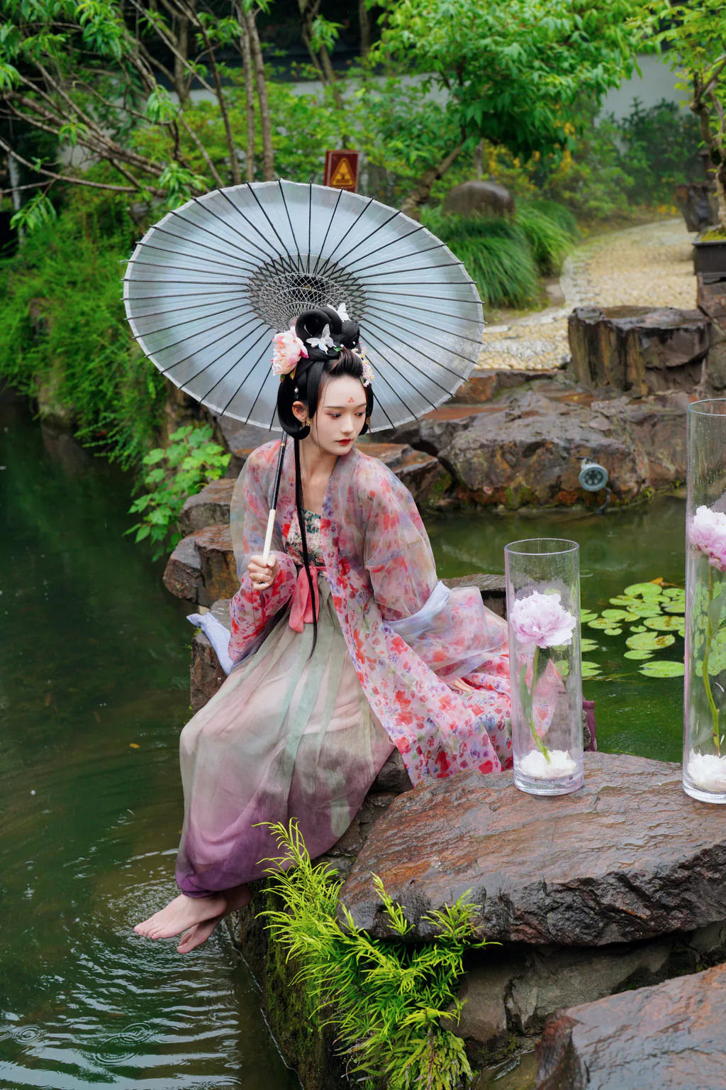 [YITUYU艺图语]2023.05.16 天青色等烟雨 兔子Zzz不吃胡萝卜[27+1P/378MB]
